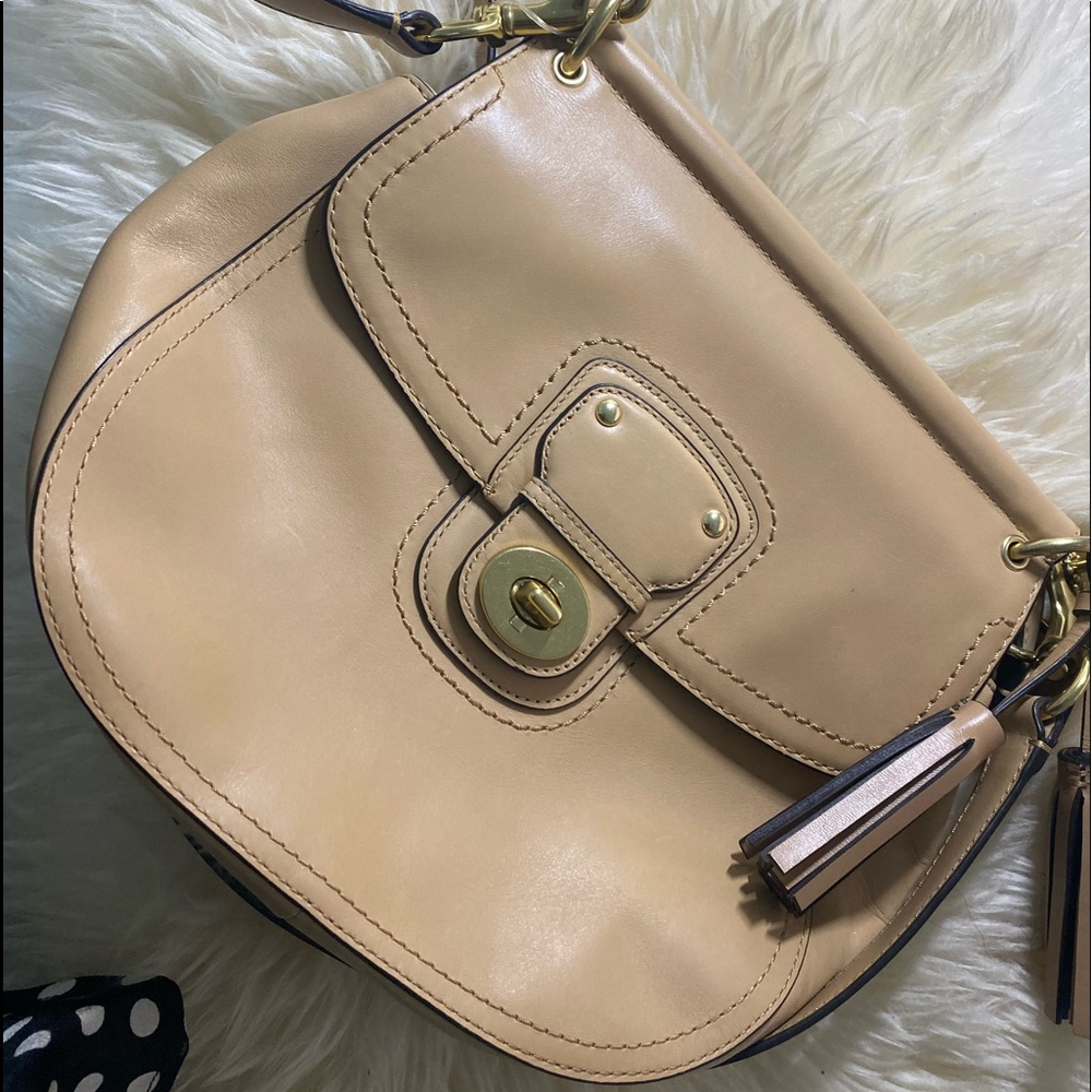 Vintage COACH Caramel satchel